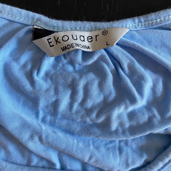 3 nursing shirts - Picture 4 of 7